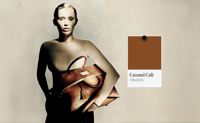 Monochrome Monday: Caramel Café